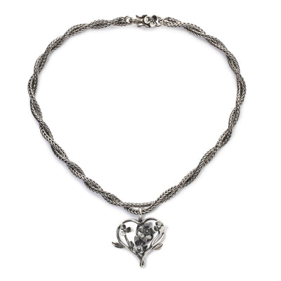 Visící okvětní lístek