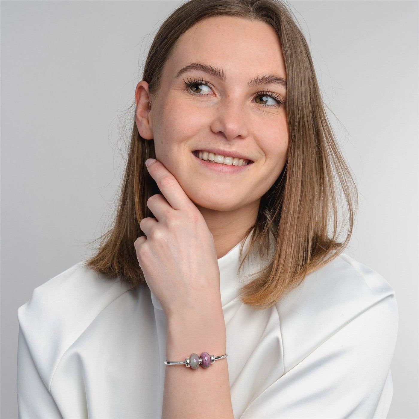 Rubin Szikla Bead - Trollbeads Ékszerek Magyarország