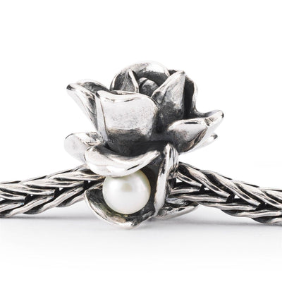 Június Rózsája Bead - Trollbeads Ékszerek Magyarország